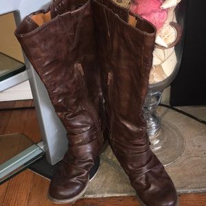 Carlos Santana Brown boots